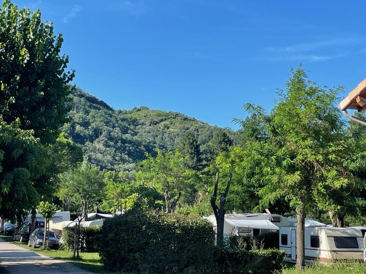 Camping Avec Piscine Et Riviere A Tournon Sur Rhone Ardeche Zewnętrze zdjęcie